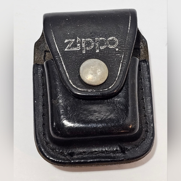 Zippo Holder with Metal Clip - Picture 2 of 4